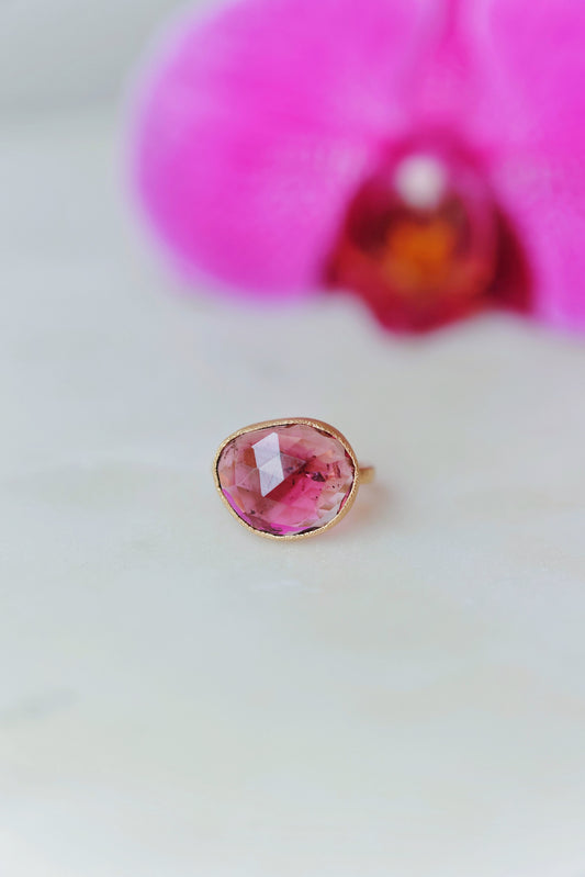 Yasuko Azuma - Deep Pink Tourmaline Ring