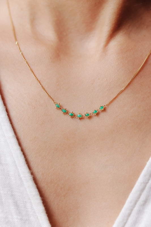 Amáli - Petite Textile Emerald Necklace