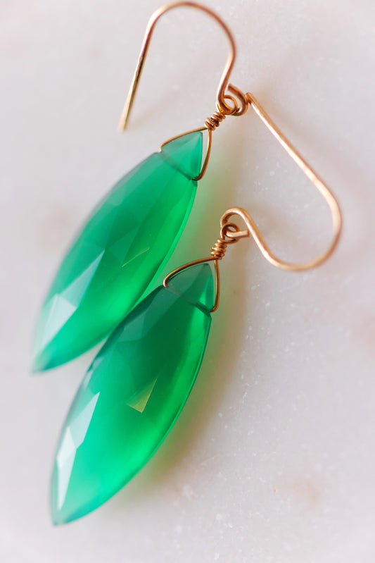 Rock Stella - Green Onyx medium marquise on hammered gold-fill simple wires