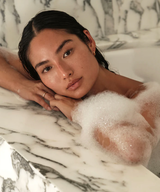 Cloud Foaming Bath Oil