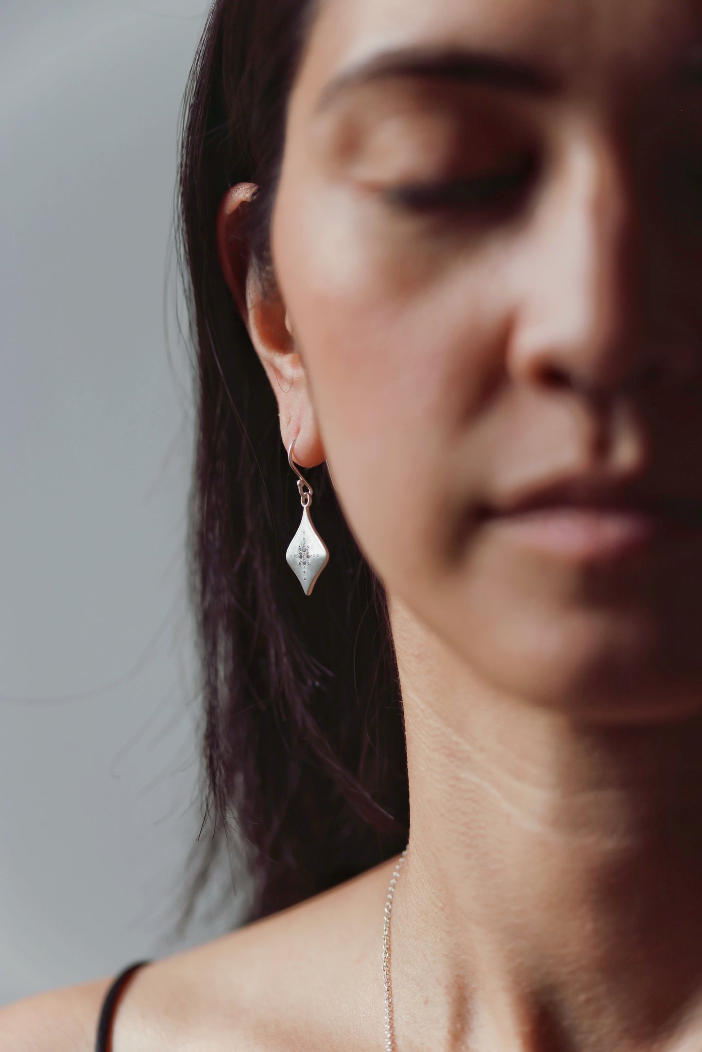 Adel Chefridi - Silver Night Earrings in Aquamarine