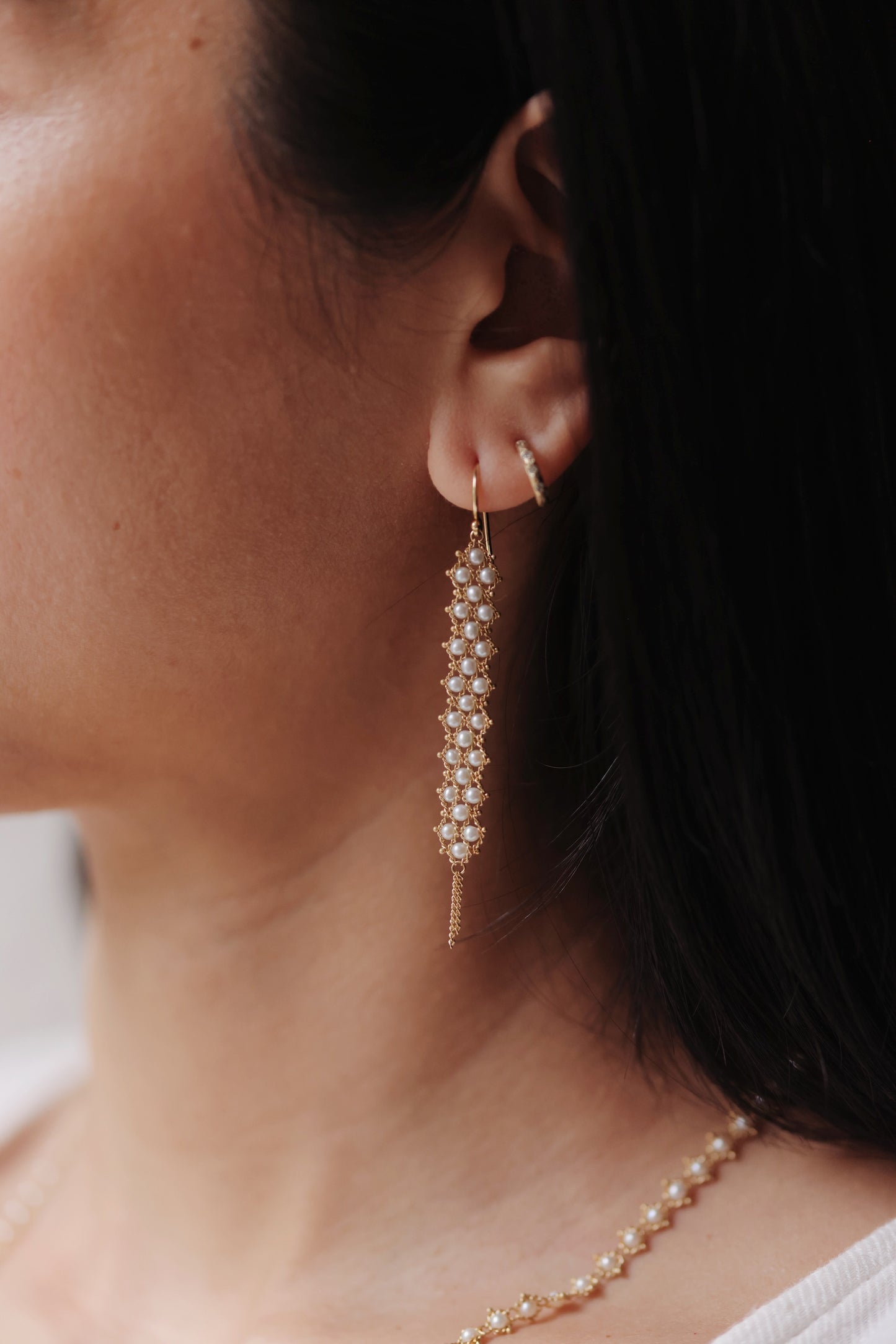 Amáli - Long Textile Freshwater Pearl Earrings