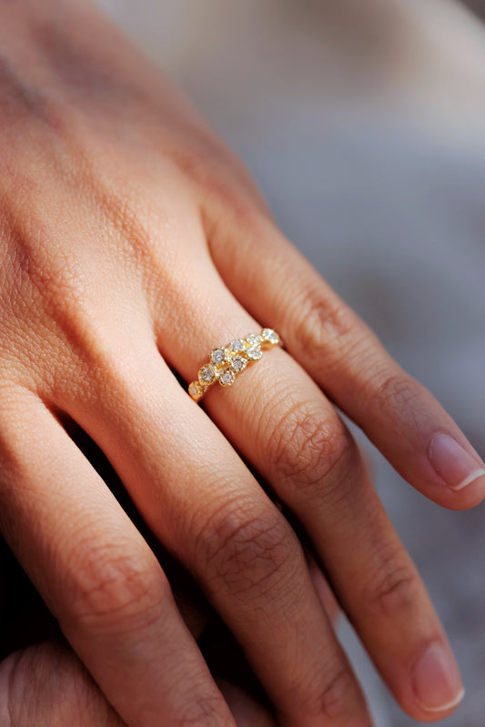 Yasuko Azuma - 18ky 9-bezel, 0.16ct diamonds, ss textured band, size 6.5