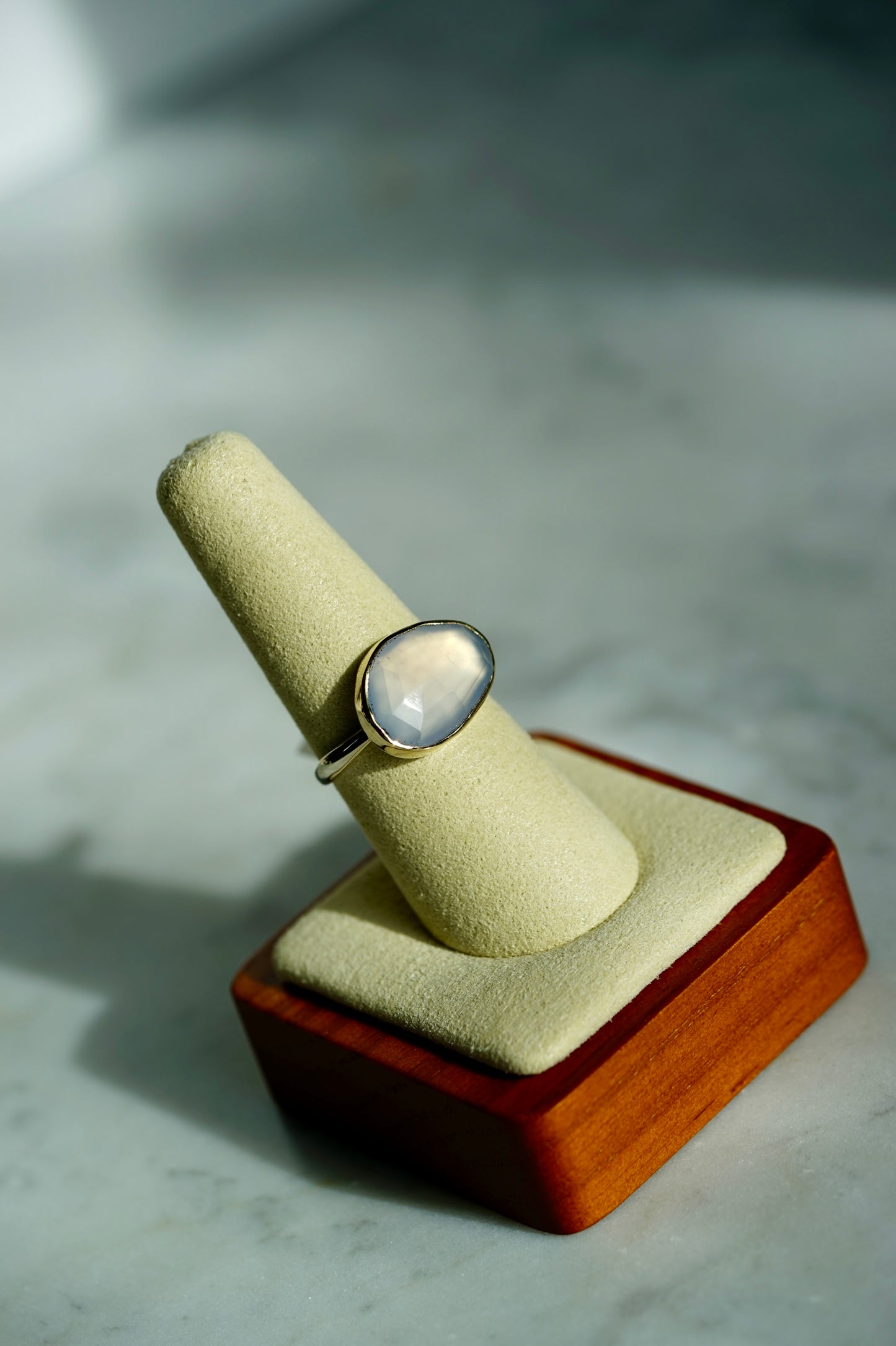 6.66ct Chalcedony nestle ring w/14k bezel and sterling band - size 7.75