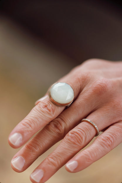 Jamie Joseph Large Round White Moonstone Ring Size 7.75