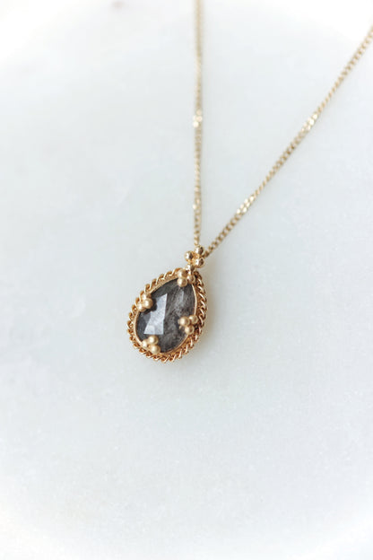 Amáli - One of a Kind Diamond Necklace
