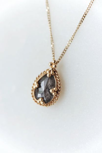 Amáli - One of a Kind Diamond Necklace