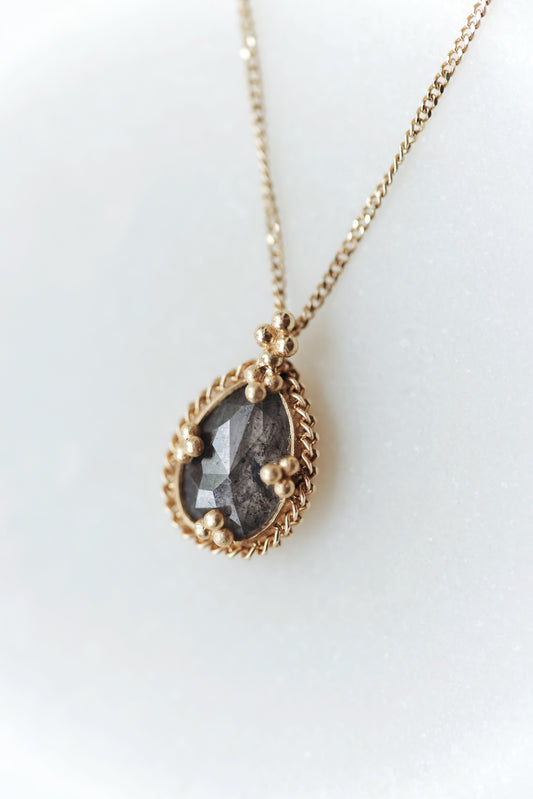 Amáli - One of a Kind Diamond Necklace
