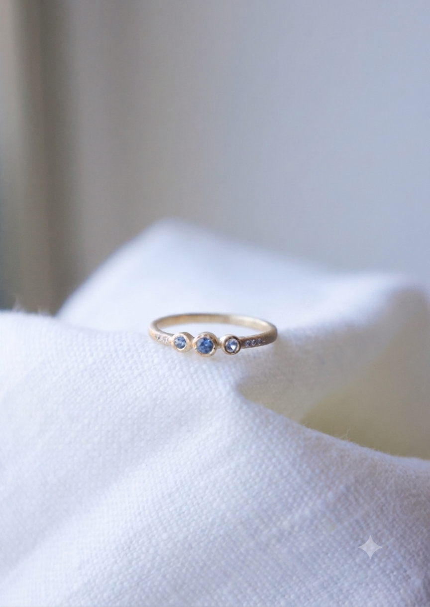 Yasuko Azuma - 3 bezel 18ky Montana Blue Sapphire Ring - size 6.5
