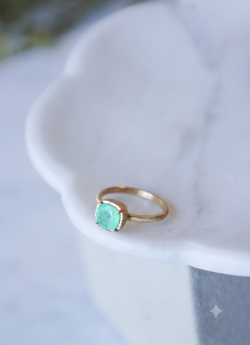 Yasuko Azuma - 1.27ct Columbian Emerald Ring