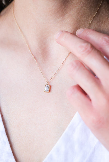 Robin Haley - 14ky gold 1 carat Lab Grown Diamond Necklace