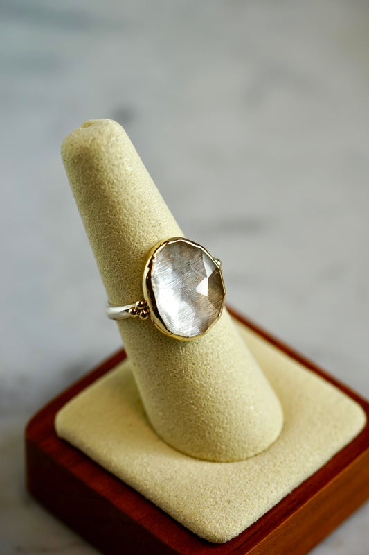 Clear 8.67ct Quartz ring w/ 14k bezel and sterling seagrass band - size 7.5