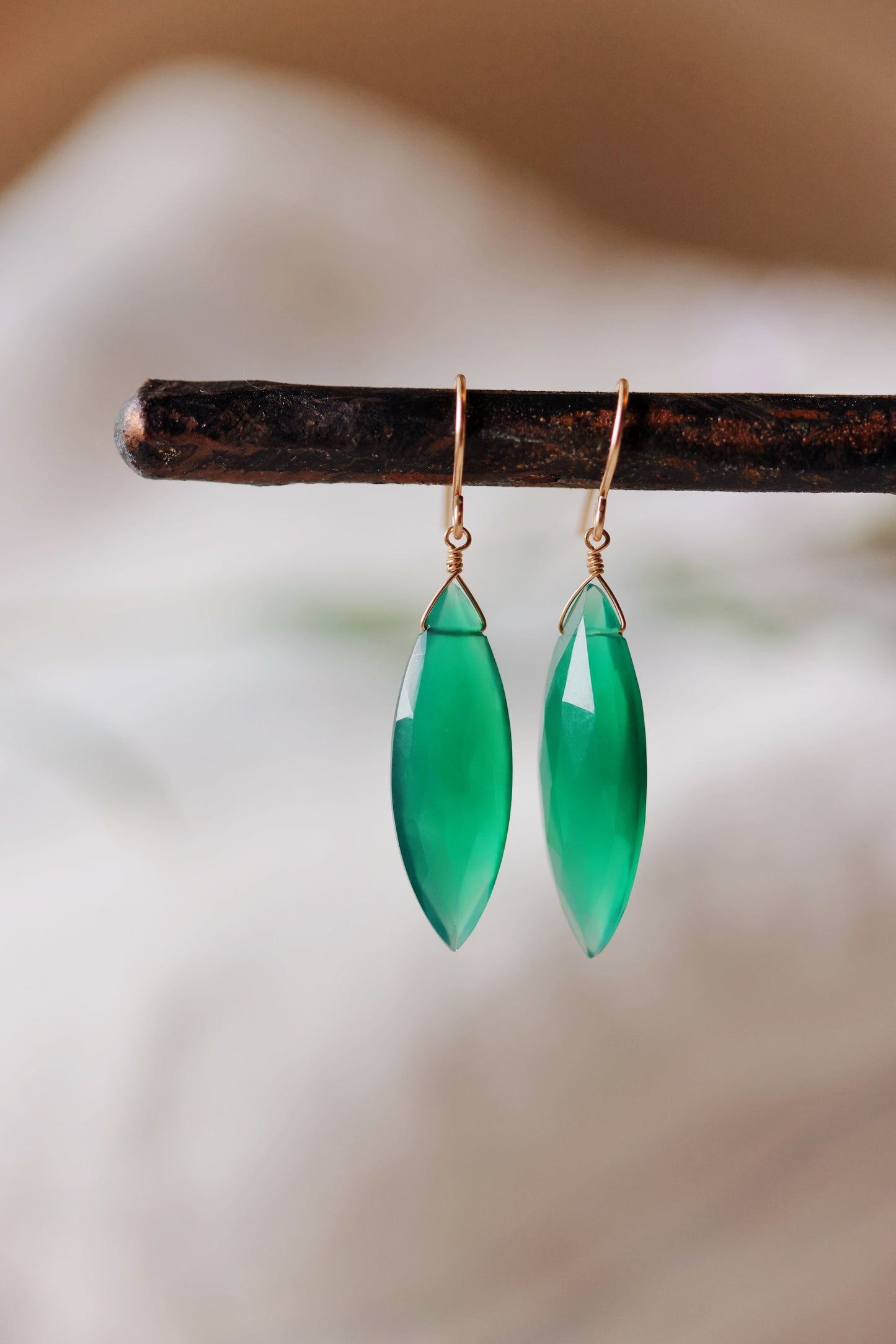 Rock Stella - Green Onyx medium marquise on hammered gold-fill simple wires