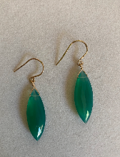 Rock Stella - Green Onyx medium marquise on hammered gold-fill simple wires