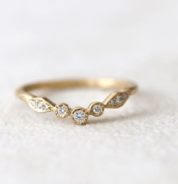 Yasuko Azuma - 18ky, 3 bezel/leaf curve ring, 0.1ct diamonds - size 6.5