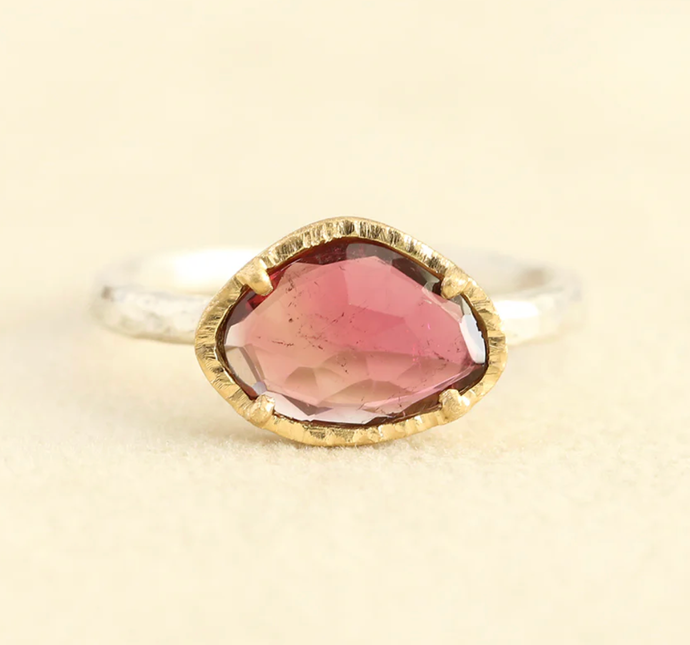 Yasuko Azuma - 1.02ct rose tourmaline on ss hammered band - size 6.5