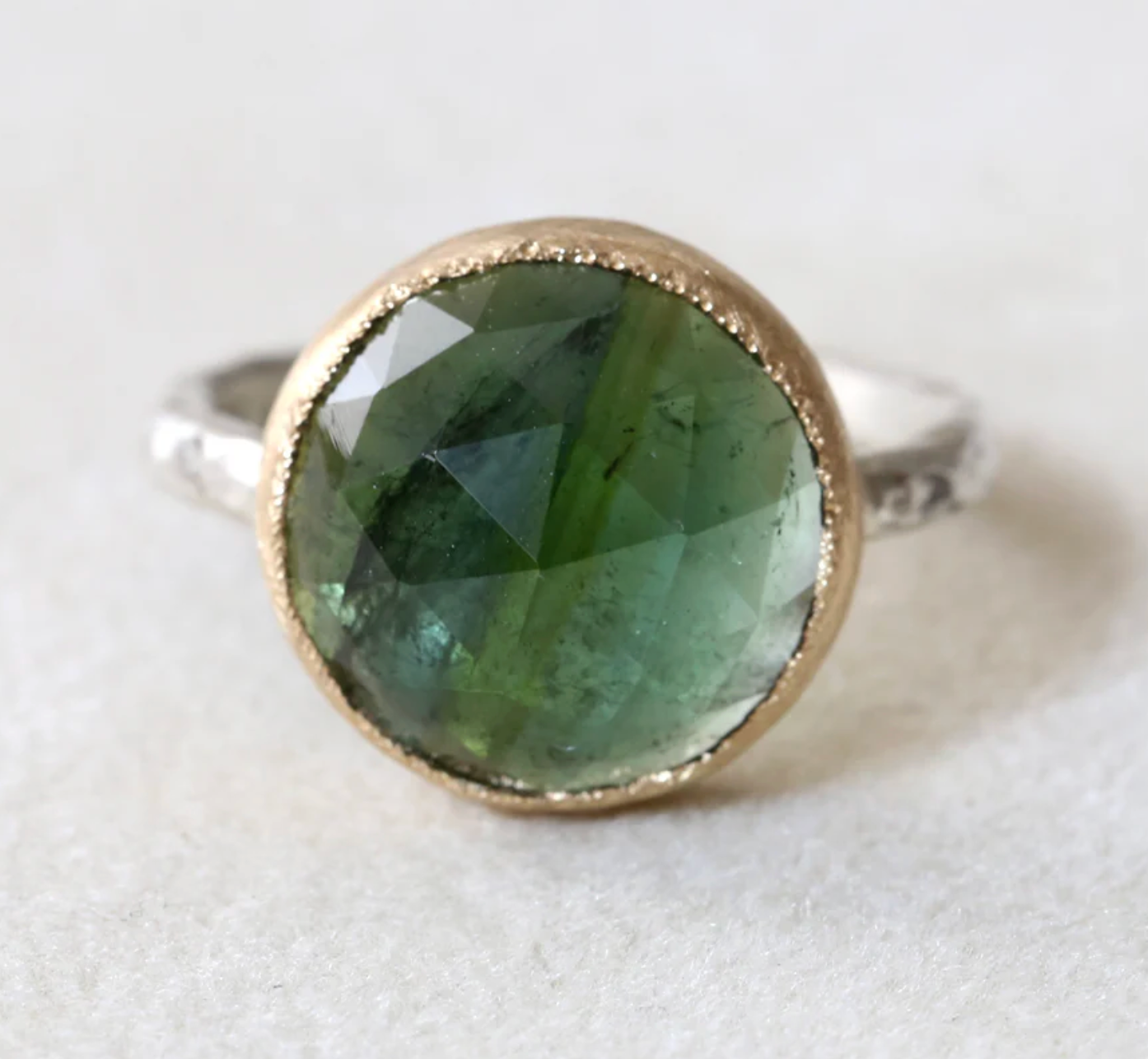 Yasuko Azuma - 7.47ct Green Tourmaline Ring in 18ky Gold on Sterling band - Size 6.5