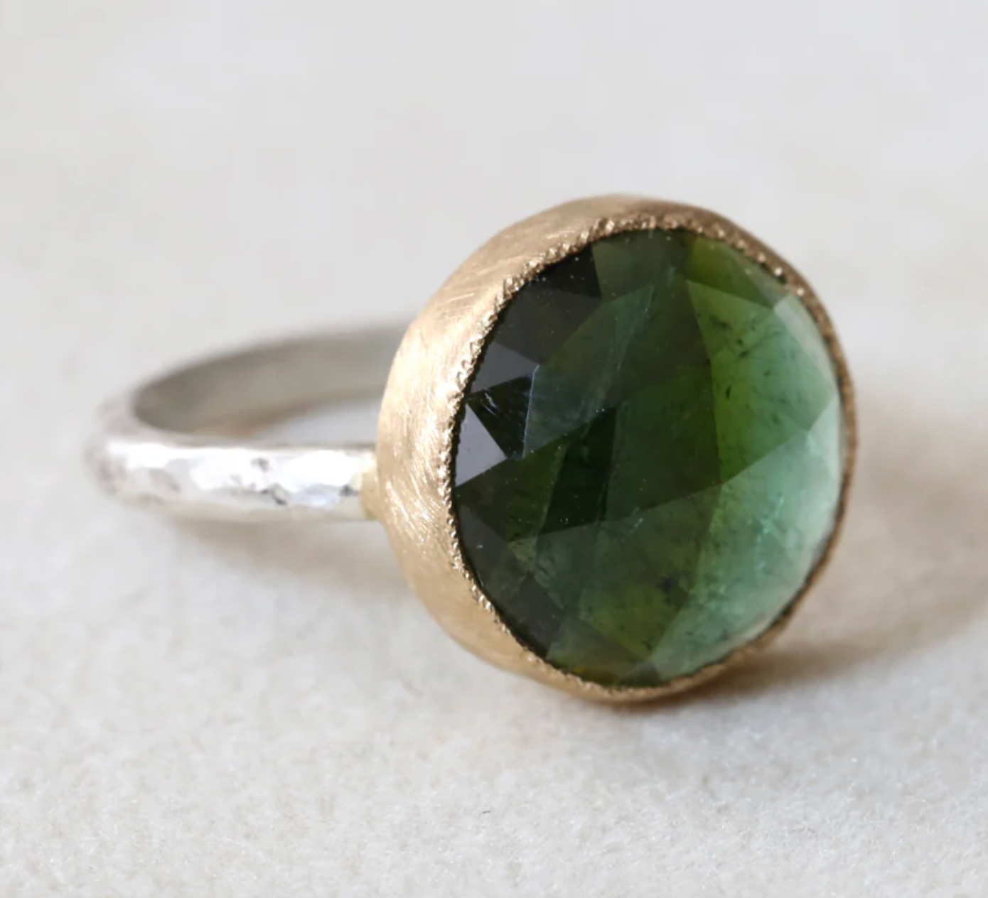 Yasuko Azuma - 7.47ct Green Tourmaline Ring in 18ky Gold on Sterling band - Size 6.5