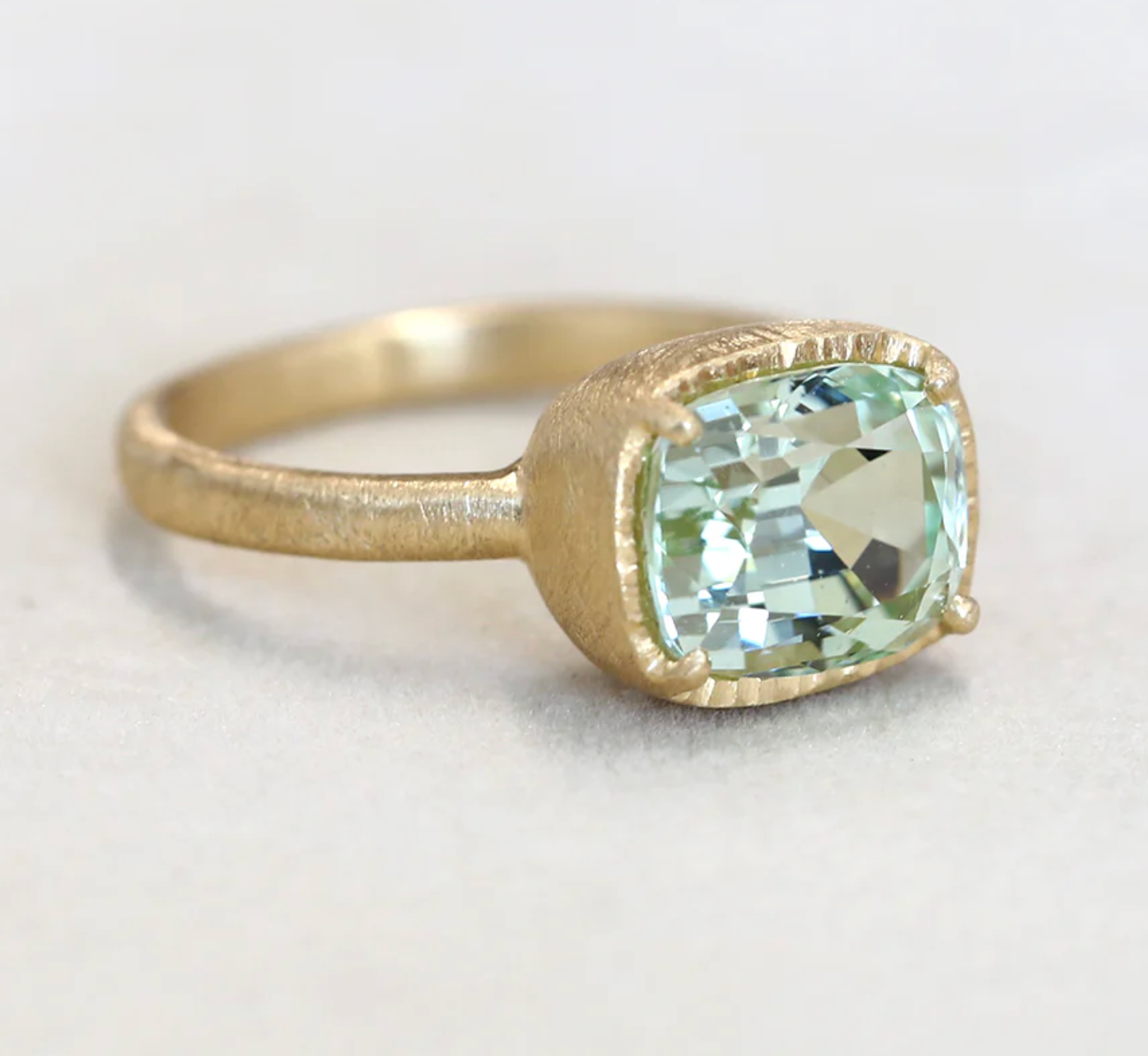 Yasuko Azuma - 3.19ct Mint Green Tourmaline one of a kind ring - size 6.5 to 6.75
