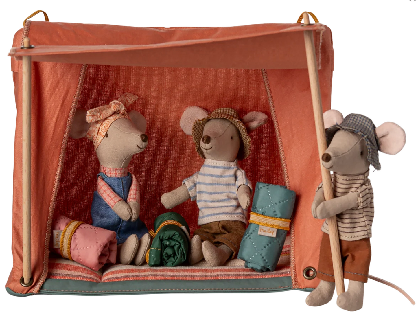 Happy camper tent, Mouse