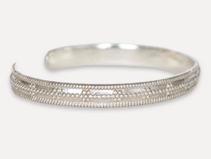 Lulu Designs - Daisy Cuff