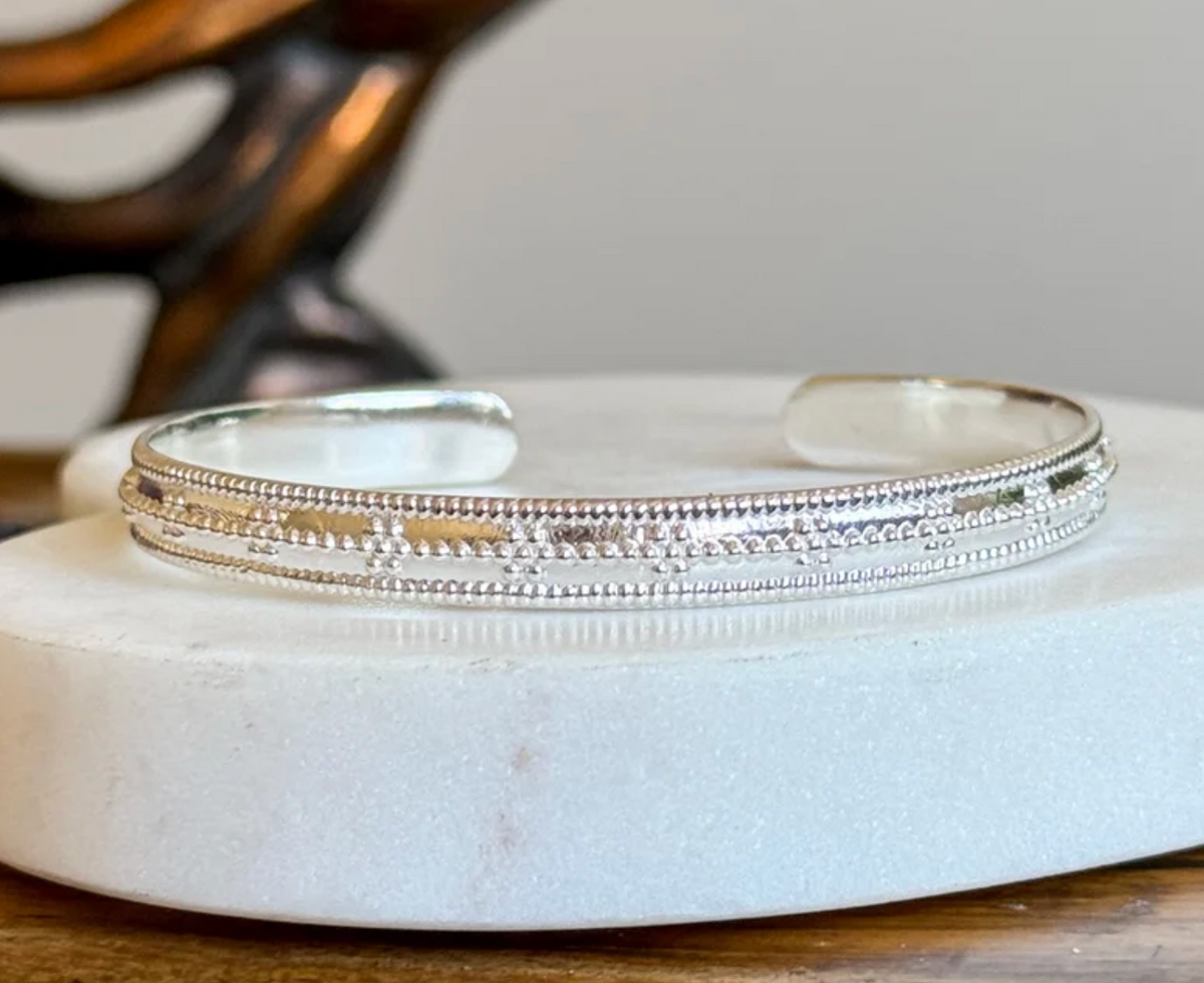 Lulu Designs - Daisy Cuff