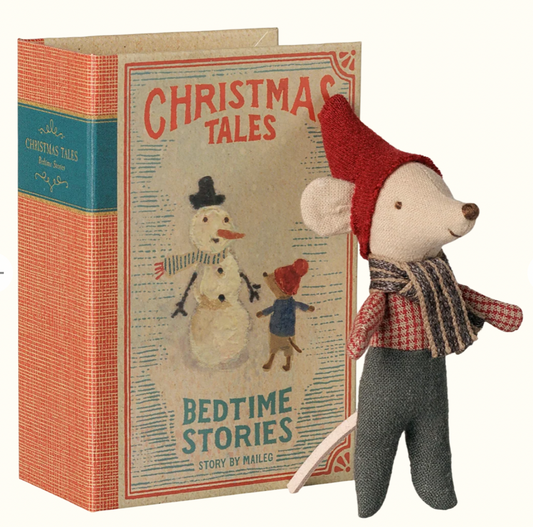 Christmas mouse, Baby in book