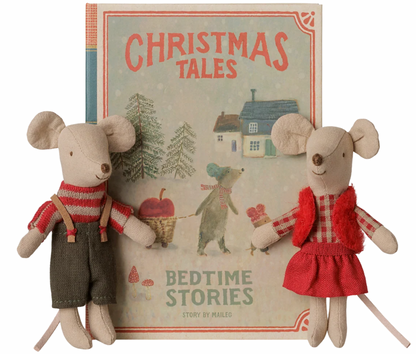 Christmas twin mice, Little sister and brother in book