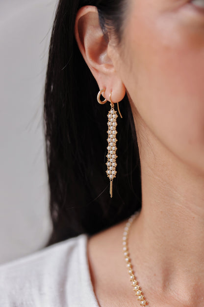 Amáli - Long Textile Freshwater Pearl Earrings
