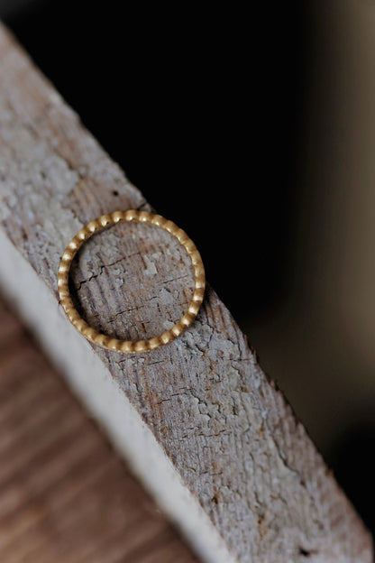 Adel Chefridi - Thin River Rocks Band Ring