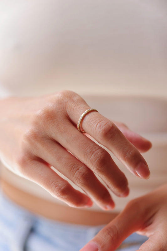 Adel Chefridi - Thin rounded band with diamonds .33 ct