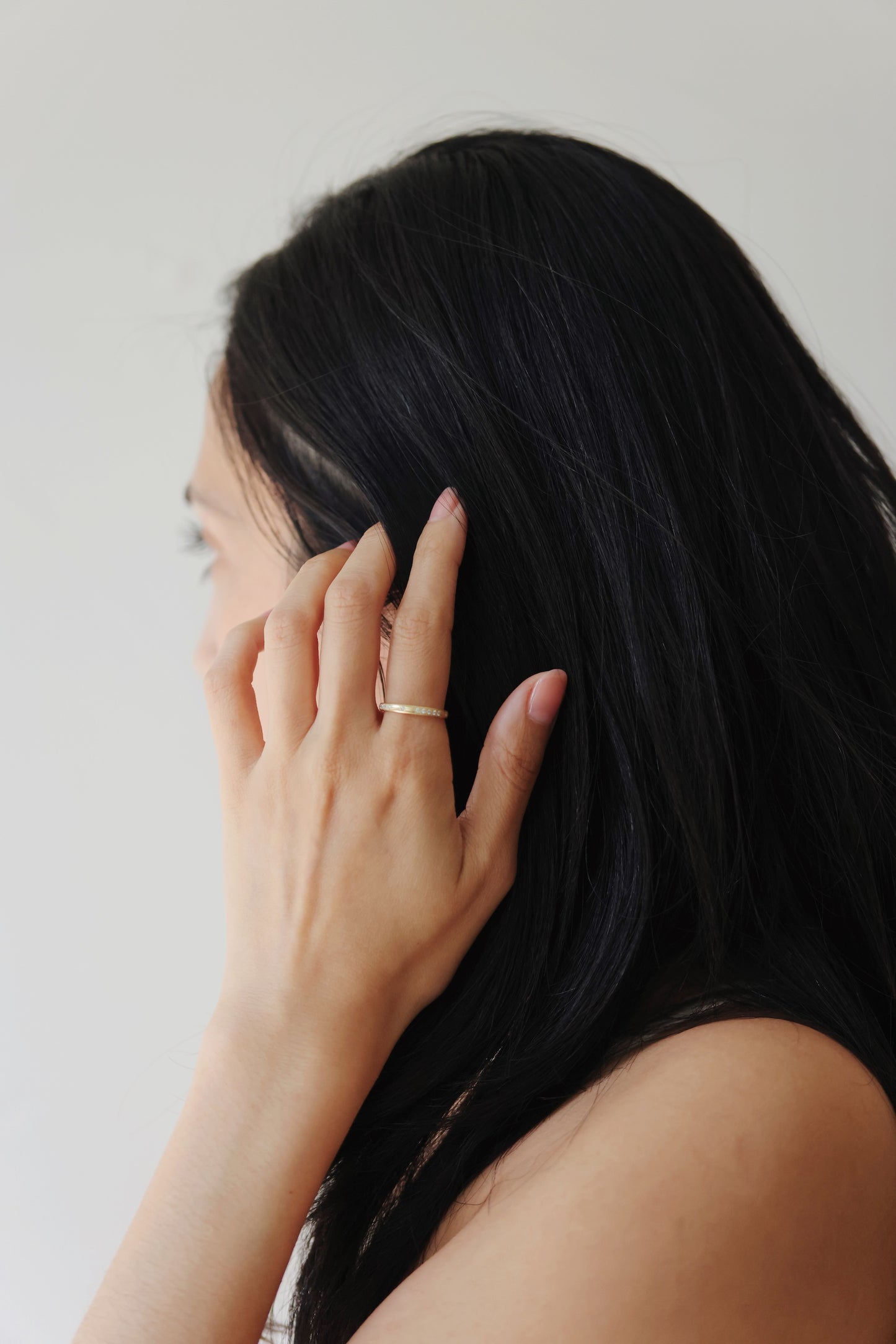 Adel Chefridi - Thin rounded band with diamonds .33 ct