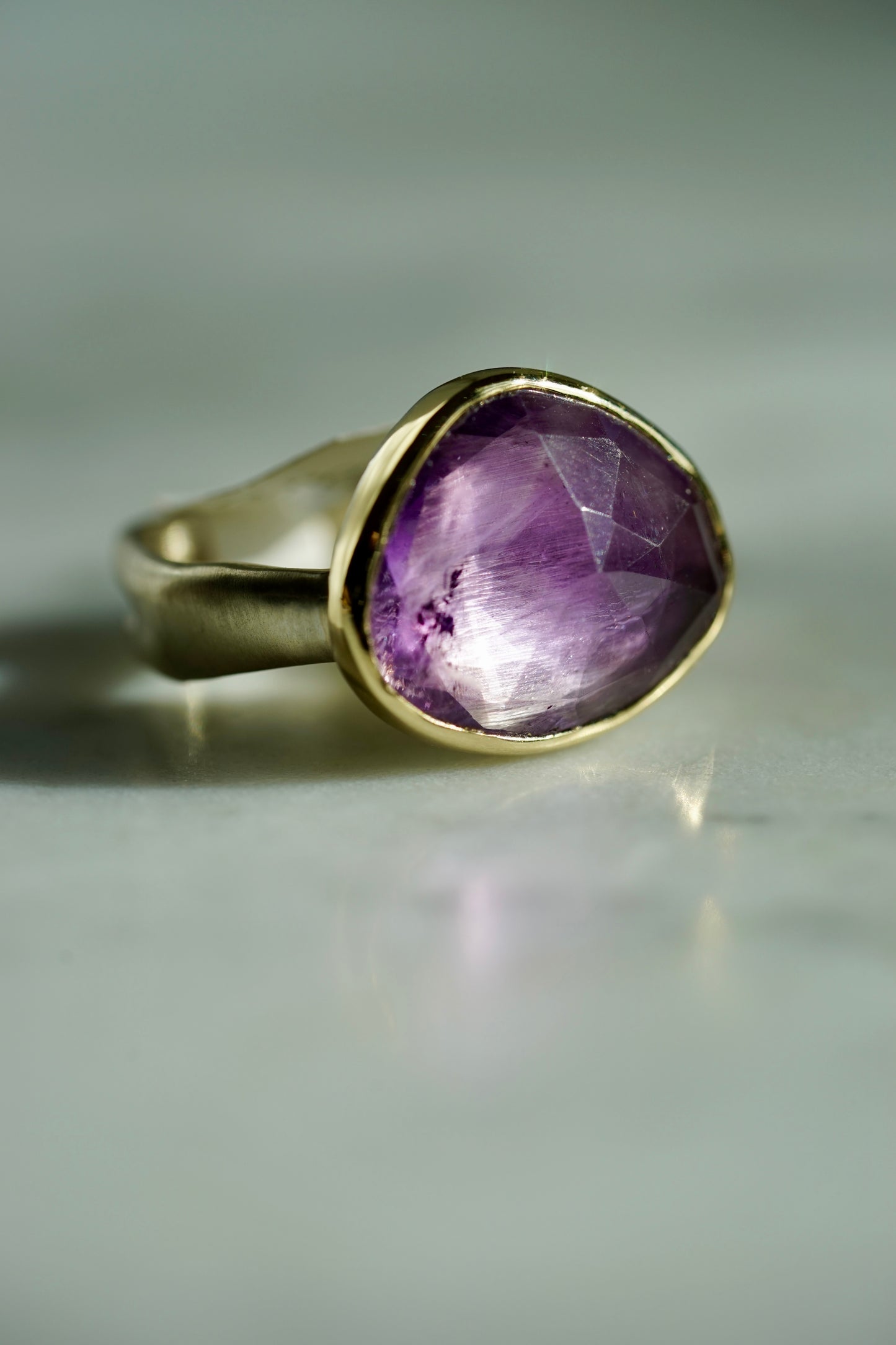 7.72ct Amethyst ring w/ 14k bezel and sterling sea kelp band - size 8