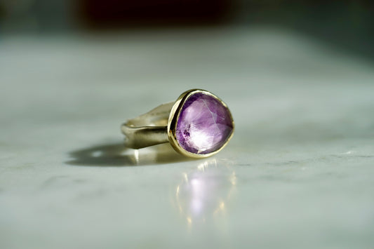 7.72ct Amethyst ring w/ 14k bezel and sterling sea kelp band - size 8