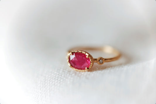 Yasuko Azuma - 18ky, 0.85ct Ruby muguet ring, 0.03ct diamonds - size 6.5