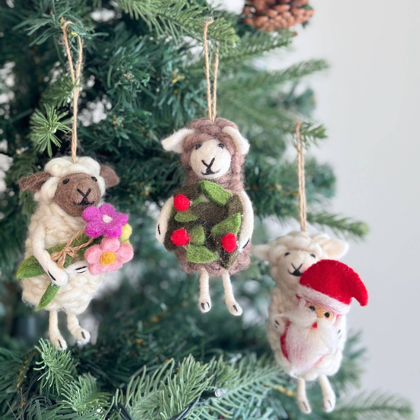 Felt Sheep Ornament Set – Holiday Holding Collection