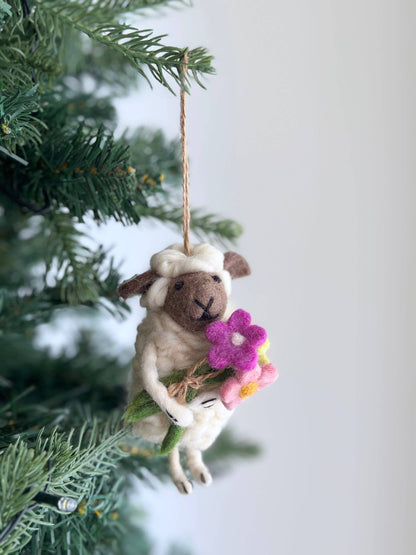 Felt Sheep Ornament Set – Holiday Holding Collection