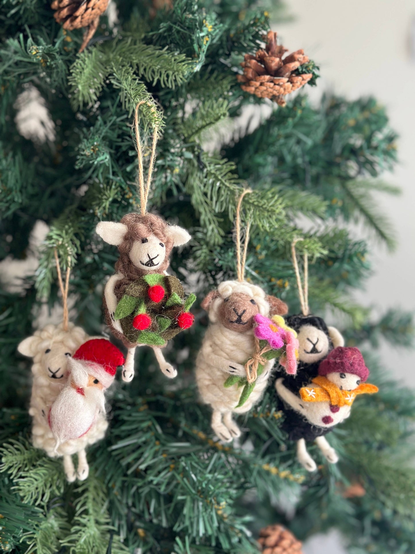 Felt Sheep Ornament Set – Holiday Holding Collection